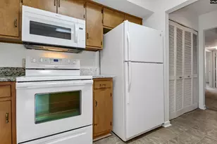 175 Hulon Greene Pl 12, West Columbia, SC 29169 - Photo 16