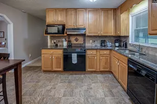 220 St Mark Dr, West Columbia, SC 29169 - Photo 12