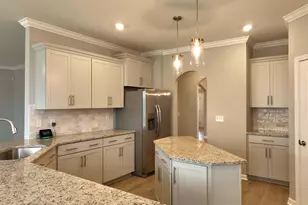 918 Appian Wy, Columbia, SC 29229 - Photo 10