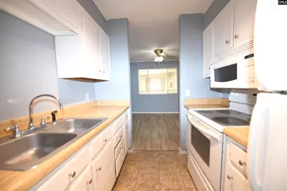 1208 Bush River Road G4, Columbia, SC 29210 - Photo 4
