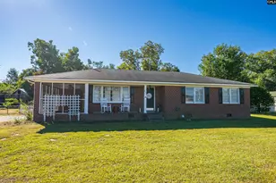 238 Highland Ave, Batesburg, SC 29006 - Photo 1