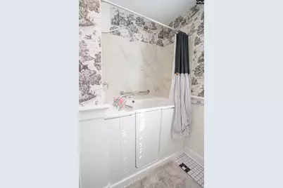 518 Hampton Street, Camden, SC 29020 - Photo 32