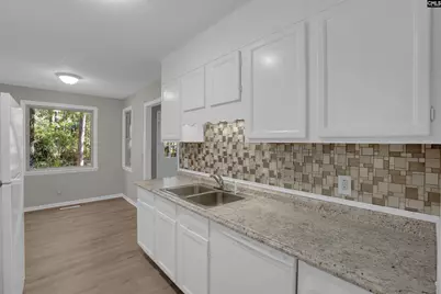 2222 S Partridge Circle, Hopkins, SC 29061 - Photo 10
