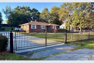601 Kirkland Street, Camden, SC 29020 - Photo 2