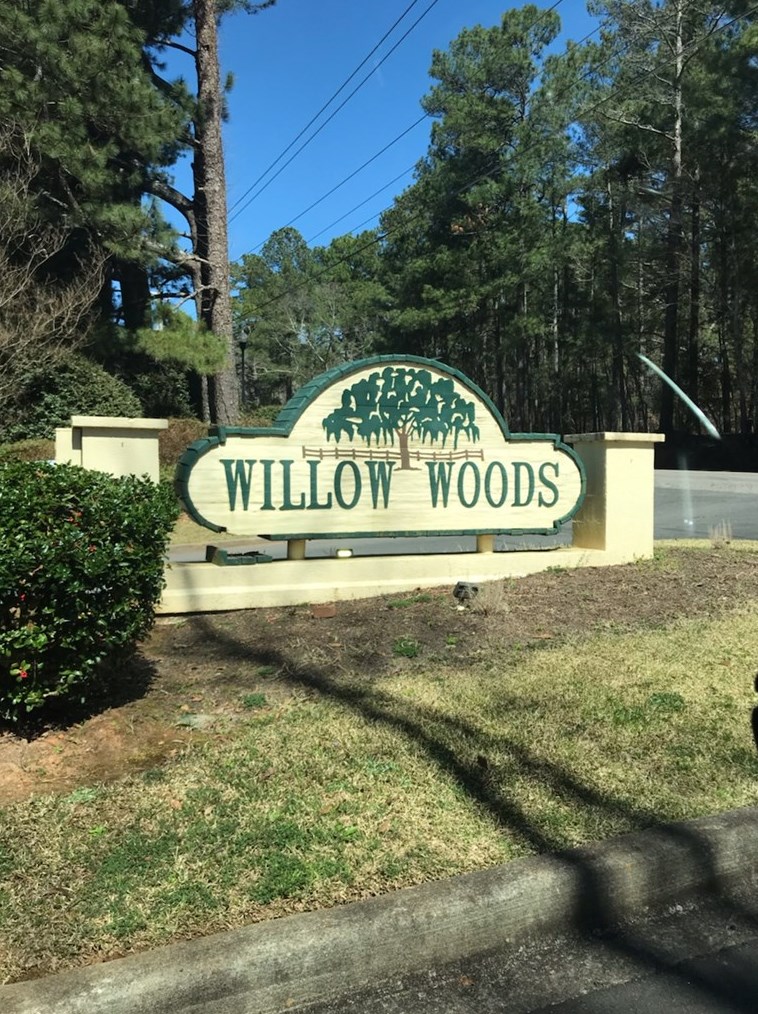1047 Willow Woods Dr, Aiken, SC 29803-8956