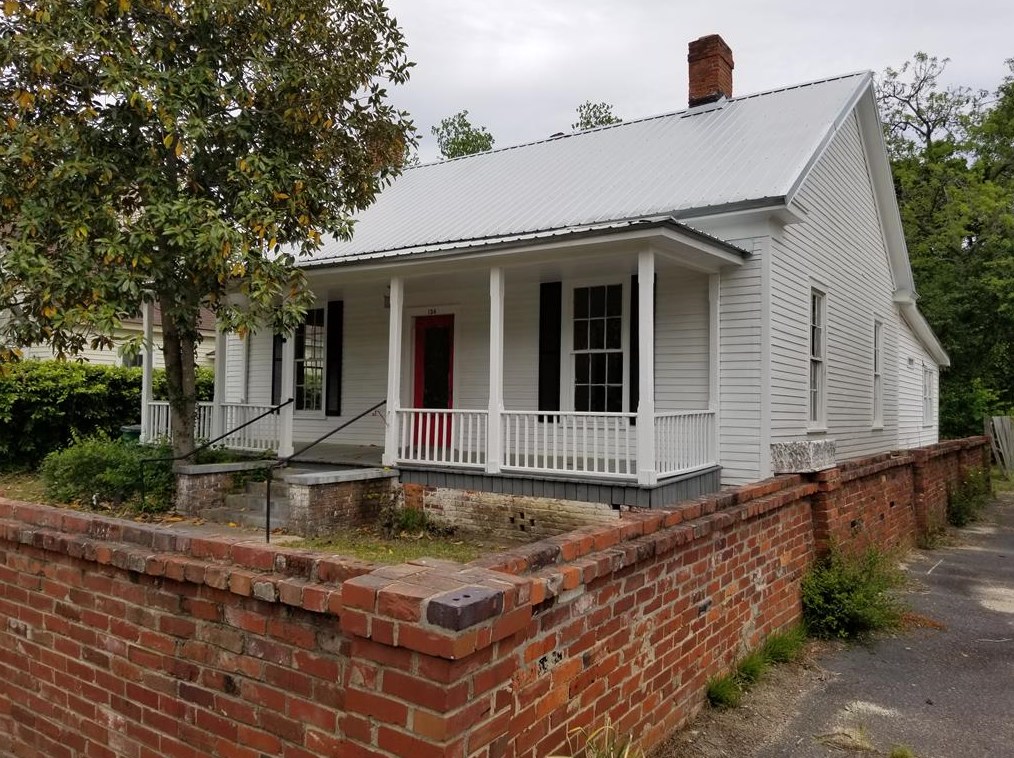 134 Greenville St, Aiken, SC 29801-3871