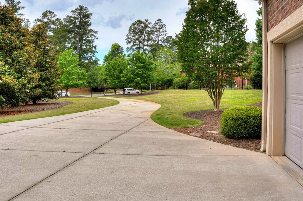 348 Pleasant Colony Dr, Aiken SC  29803-1626 exterior