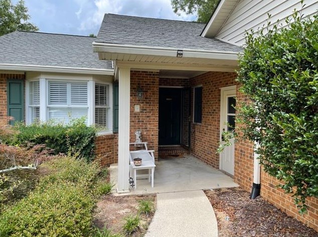 325 Landing Dr, Aiken, SC 29801-2772