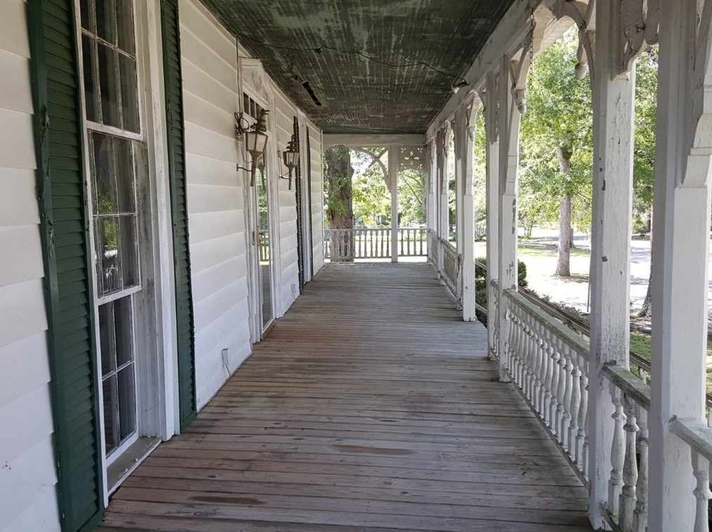 305 Jackson St, Johnston, SC 29832