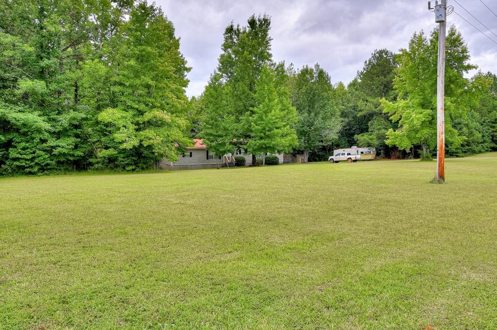 216 Garrett Rd, Meeting Street, SC 29824
