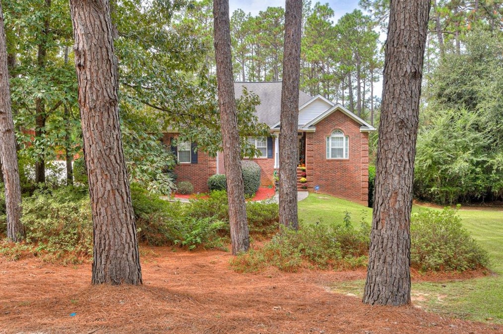 190 Chardonnay Ln, Aiken, SC 29803-8451