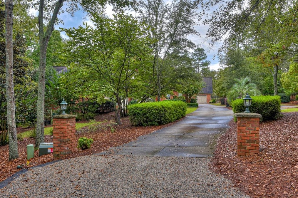 220 Sunderland Rd, Aiken, SC 29803-9266