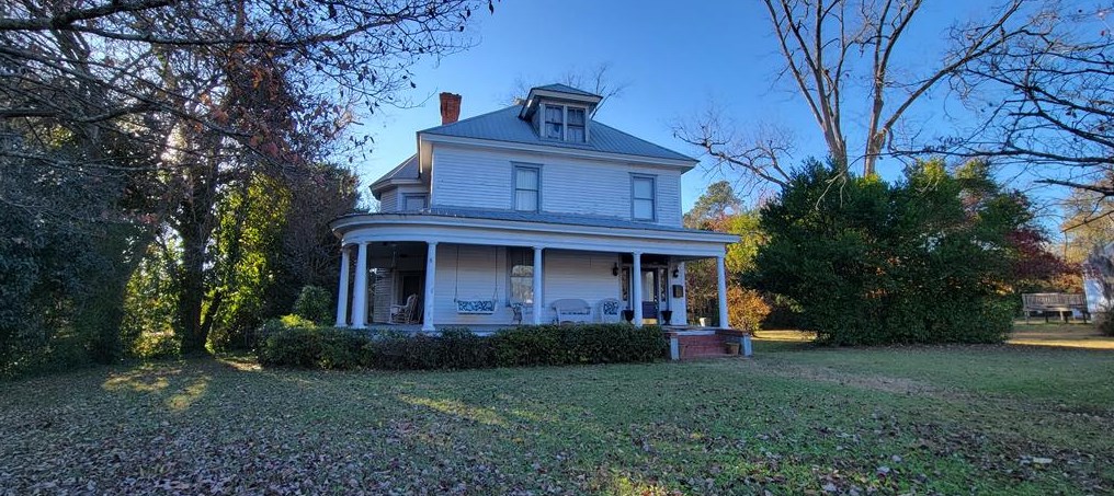 1303 Jackson St, Barnwell, SC 29812