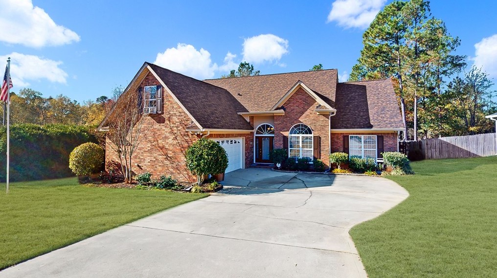 825 Pathfinder Ln, Aiken, SC 29803