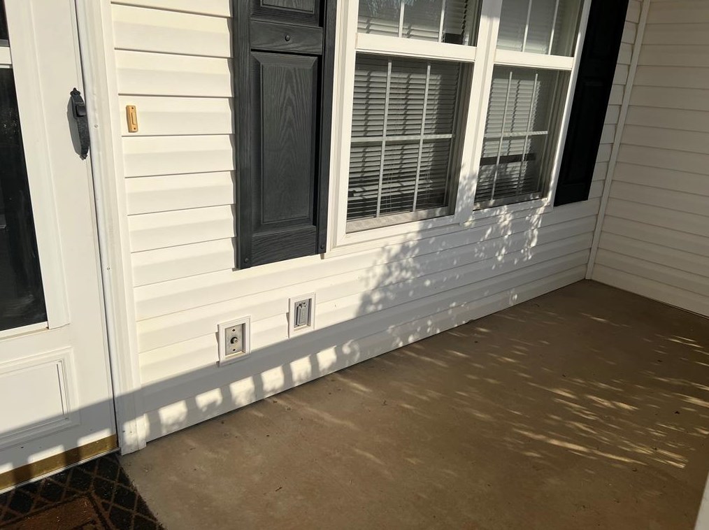 213 Long Creek Dr, Aiken, SC 29803-9682