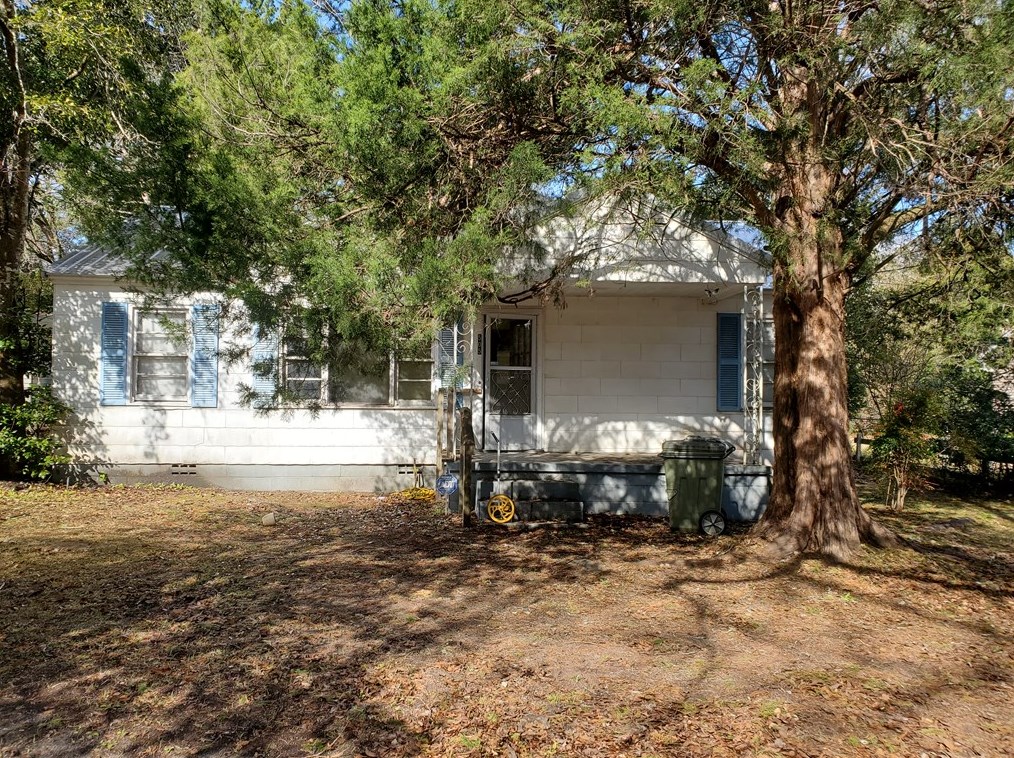 505 Allen St, Seigling, SC 29810-2135