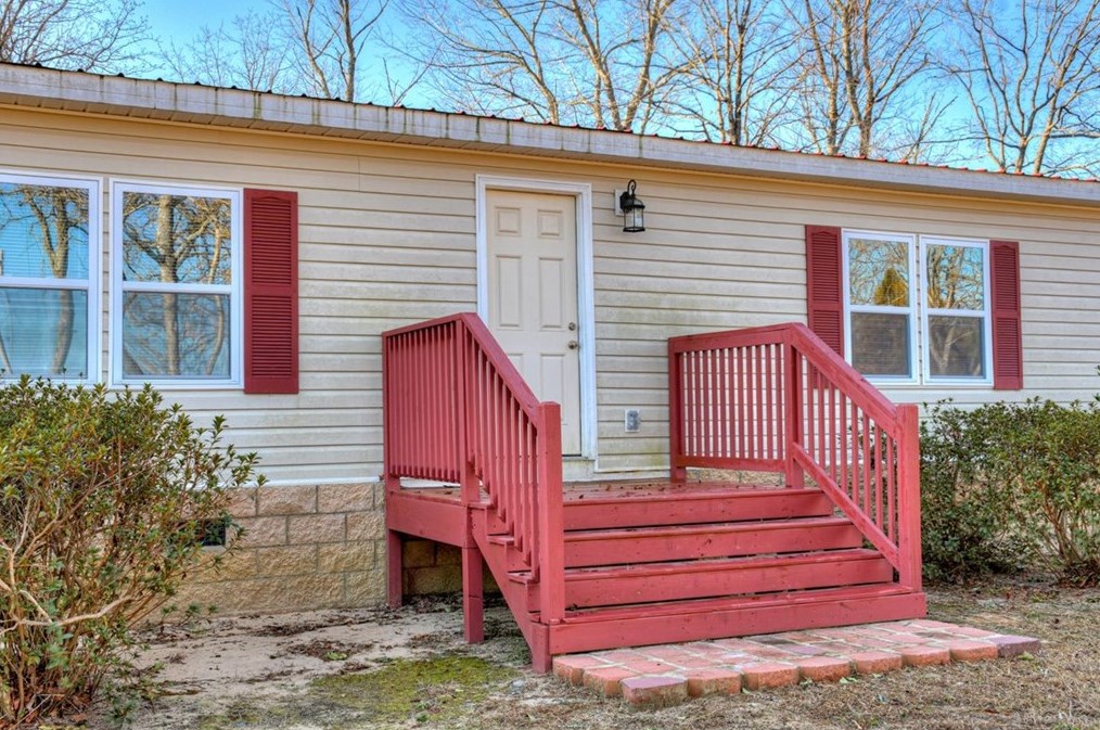 1676 Oak Ridge Club Rd, Windsor, SC 29856