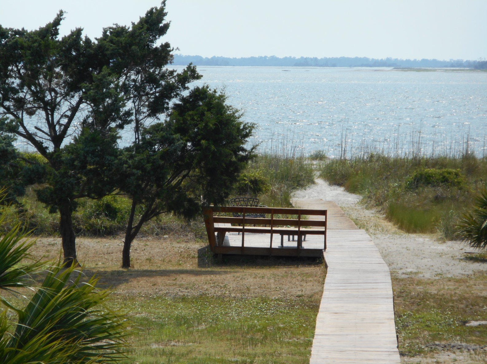 3608 Yacht Club Rd, Edisto, SC 29438-3704