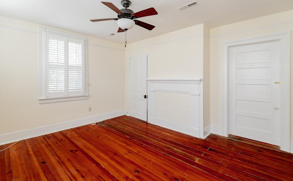 84 Vanderhorst St, Charleston SC 29403-6120 exterior