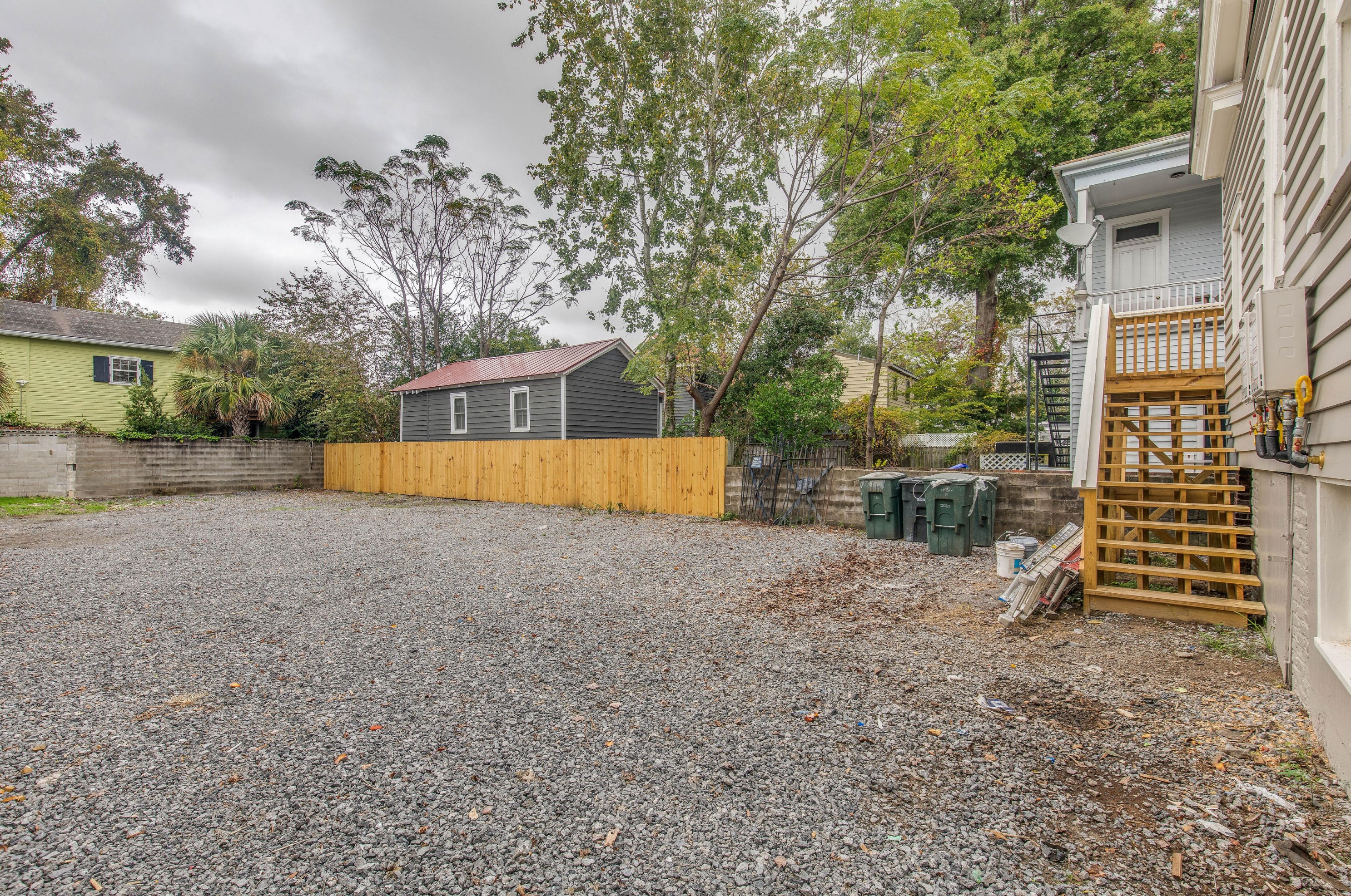 150 Spring St, Charleston SC  29403-6758 exterior