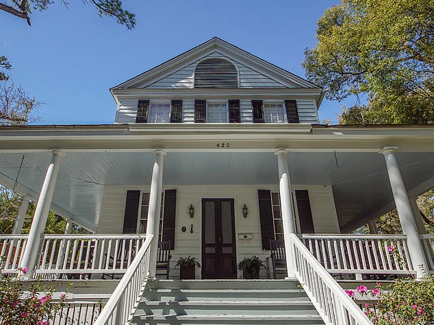 420 Carolina Ave, Summerville, SC 29483-4375