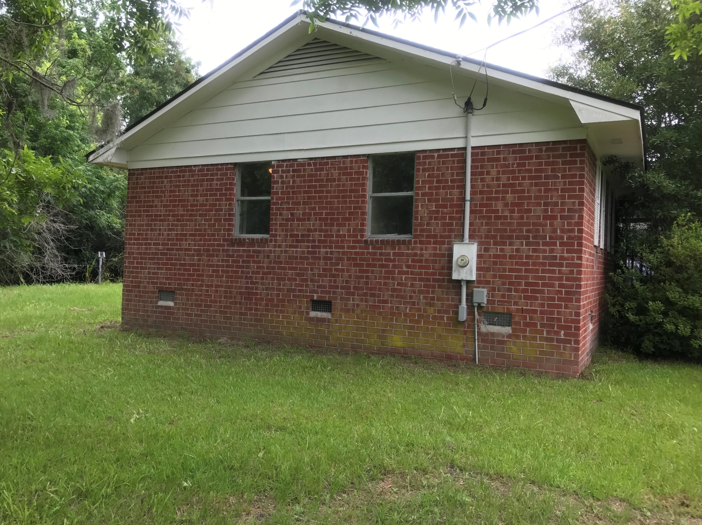 2667 Ritter Rd, Walterboro, SC 29488-7589