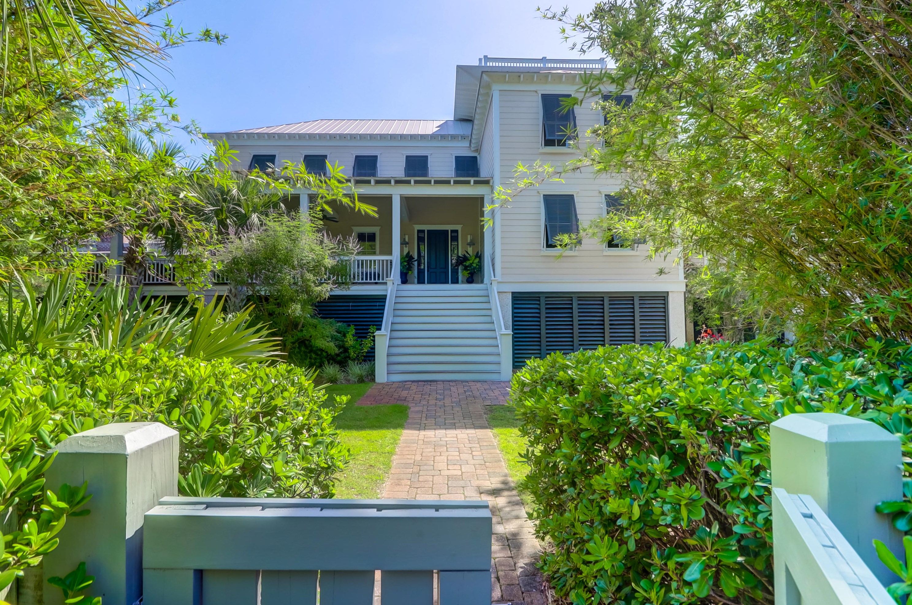 320 Station 28 1/2 St, Sullivans Island, SC 29482-9628