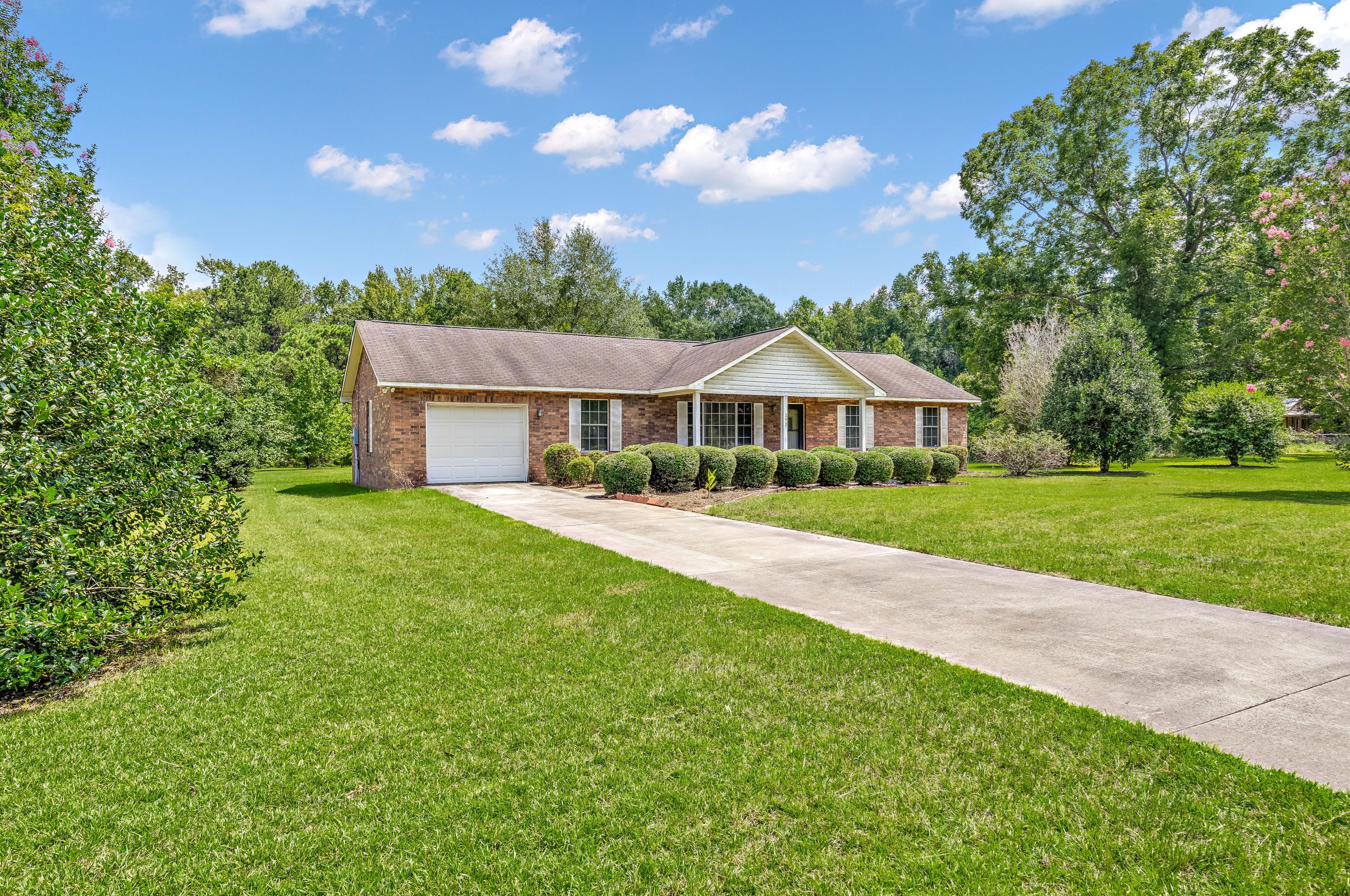 292 Mitton Rd, Moncks Corner, SC 29461-3237