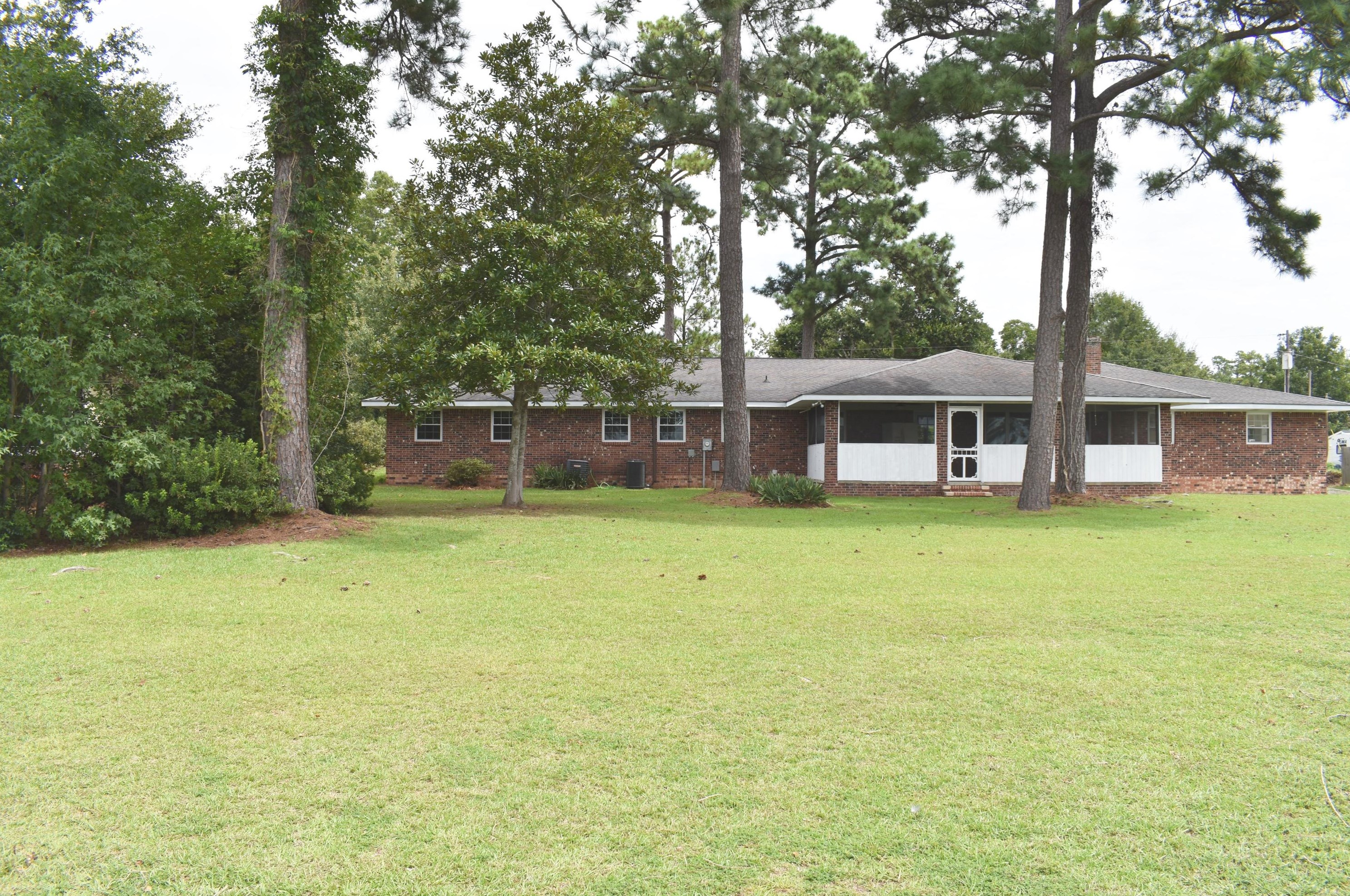 1086 Varner St, Foreston, SC 29102