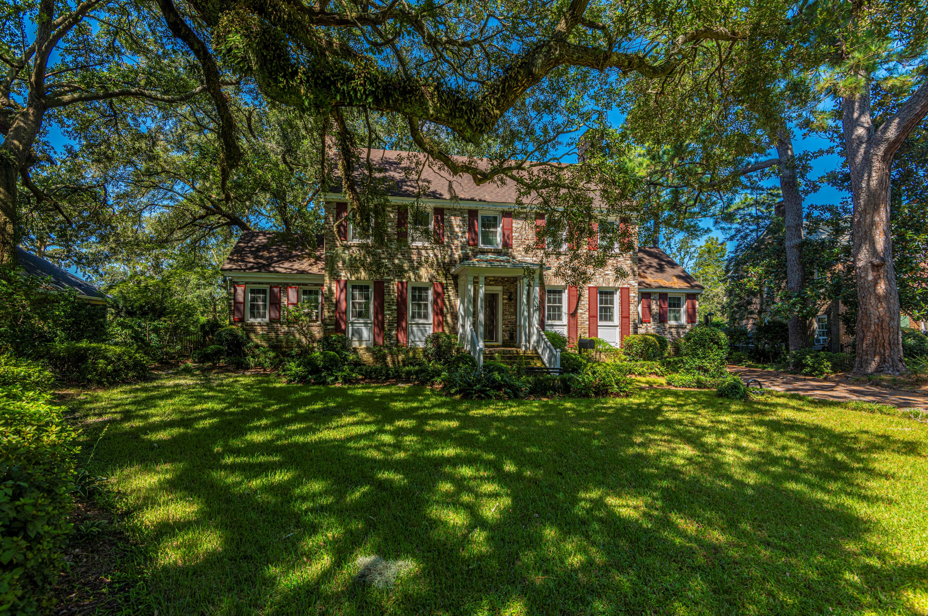 18 Guerard Rd, Charleston, SC 29407-7549