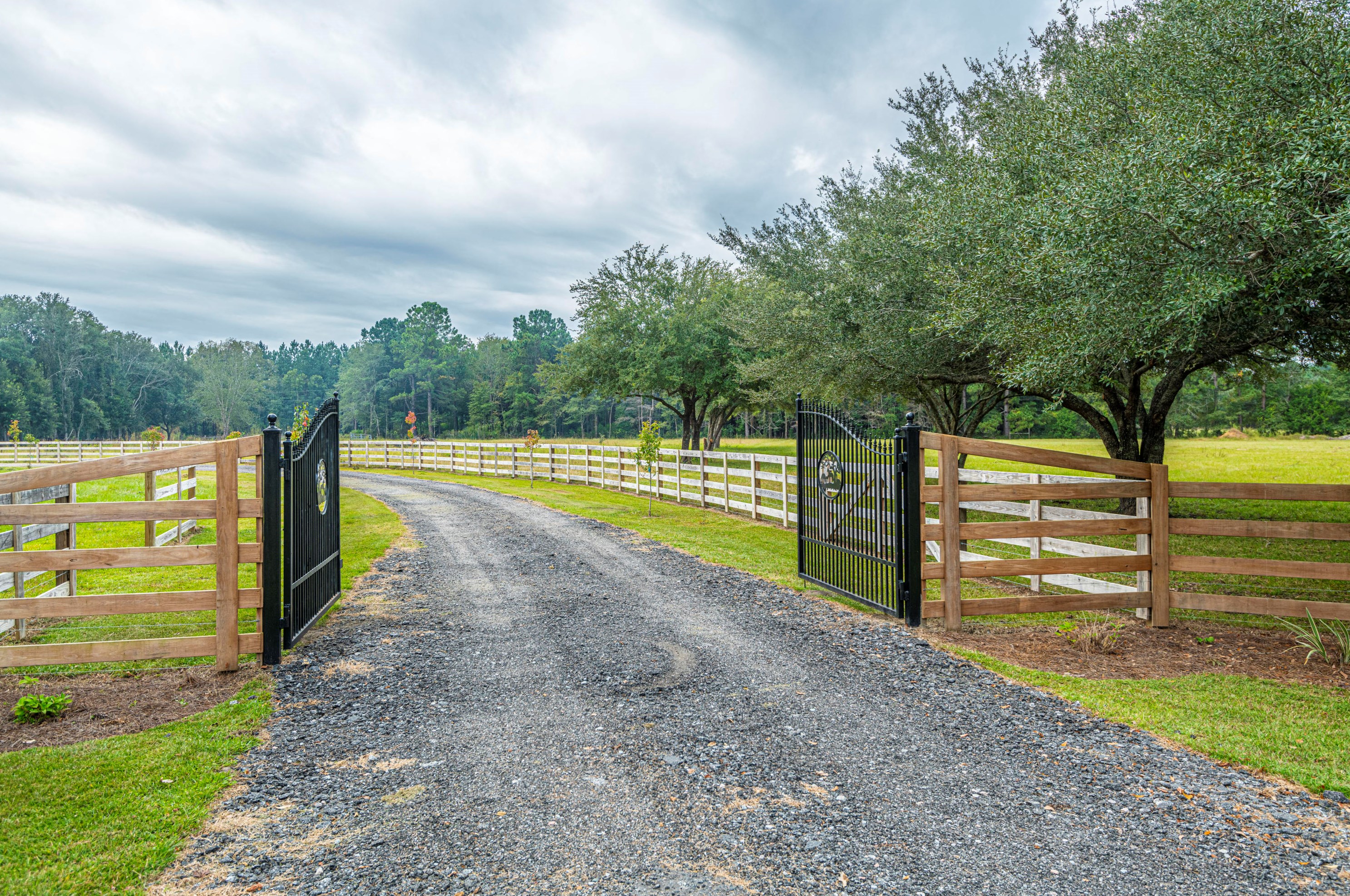 219 Mill St, Harleyville, SC 29448