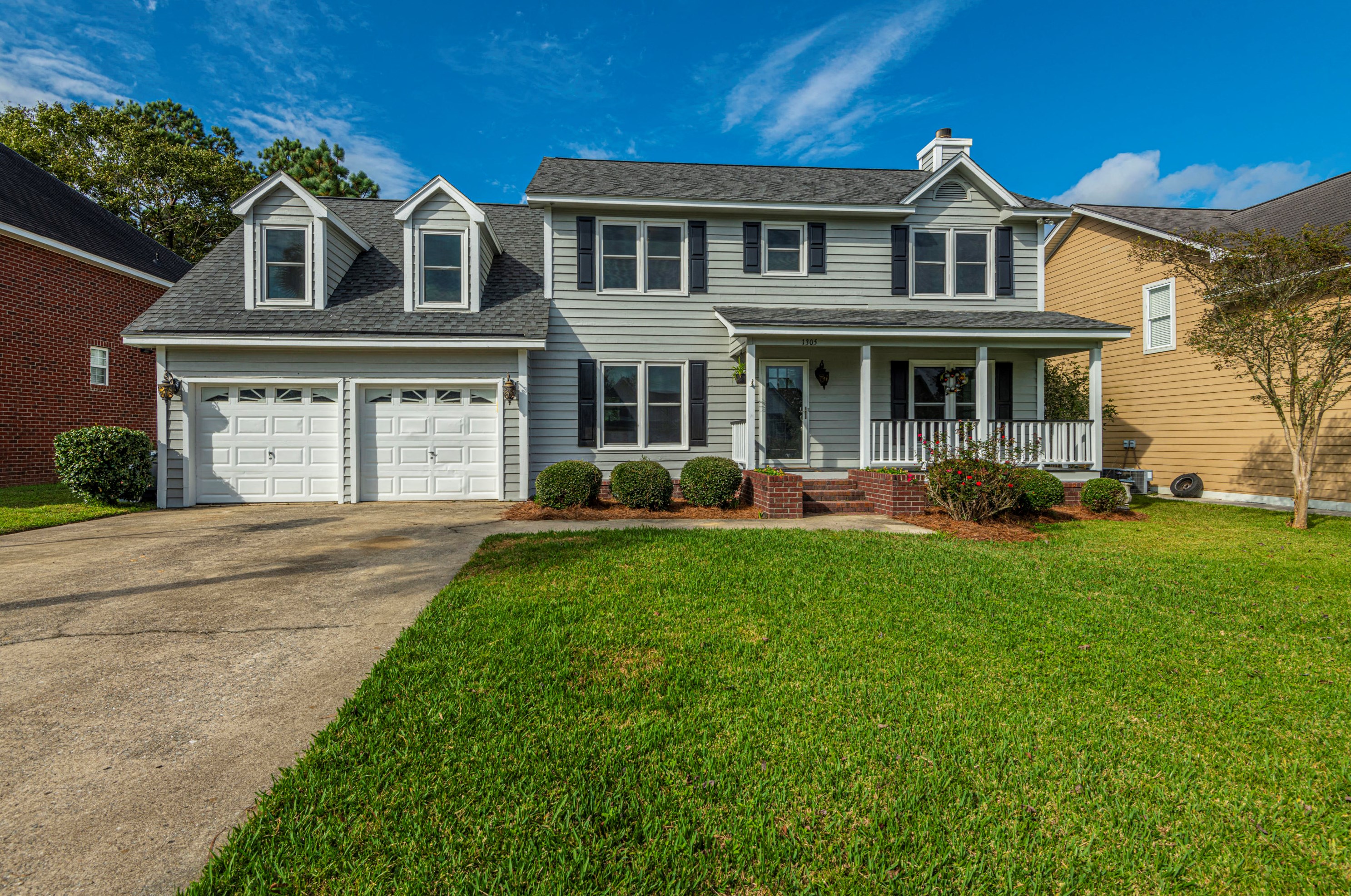 1305 Woodpecker Ln, Charleston, SC 29410-8518