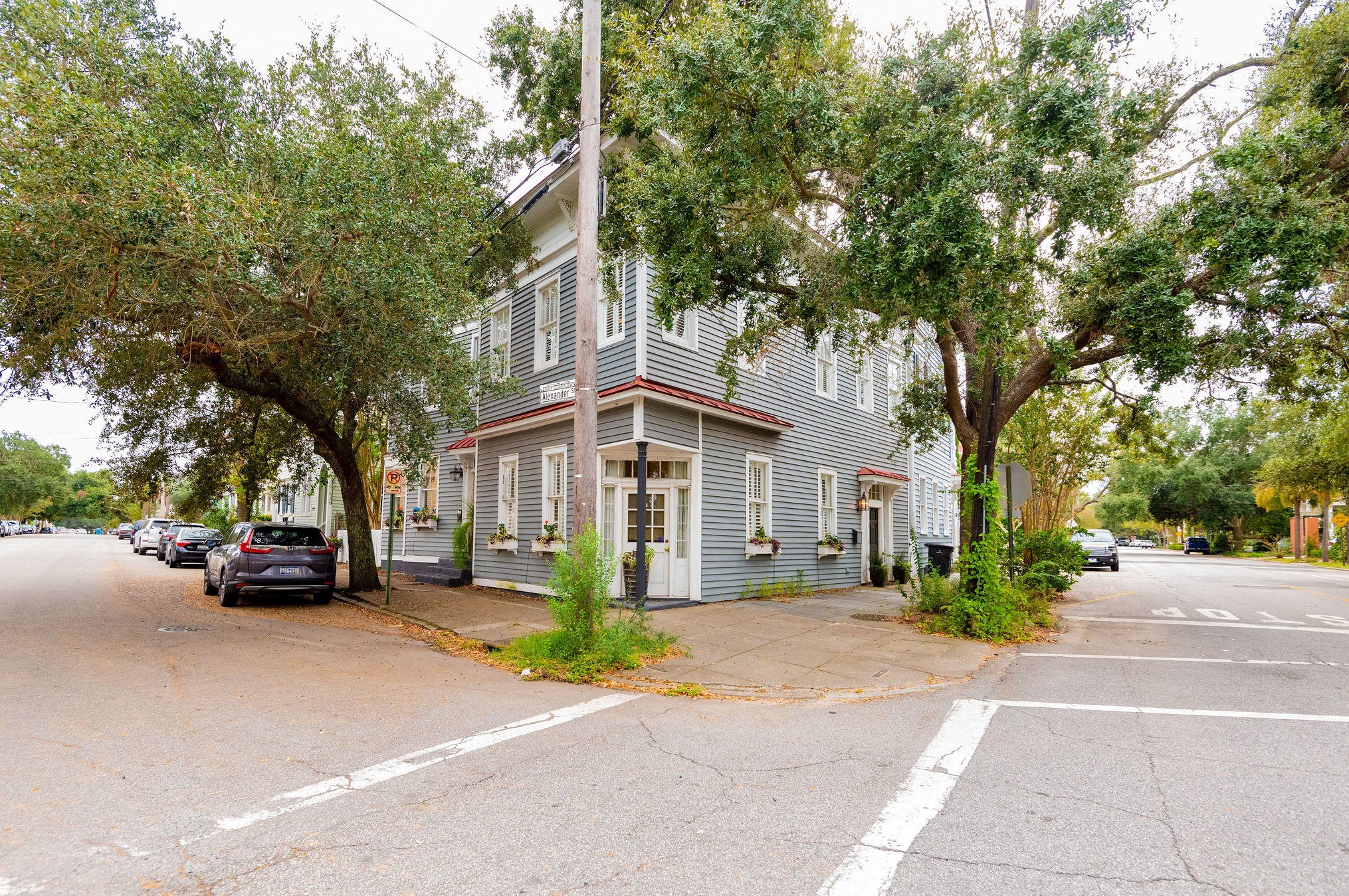 25 Chapel St, Charleston, SC 29403-6619