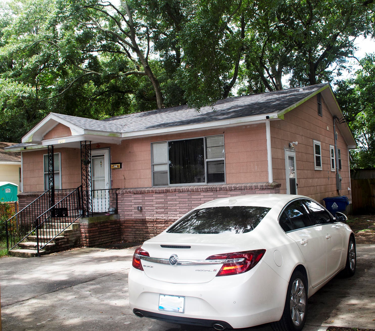3821 Reddin Rd, Charleston, SC 29405-7148