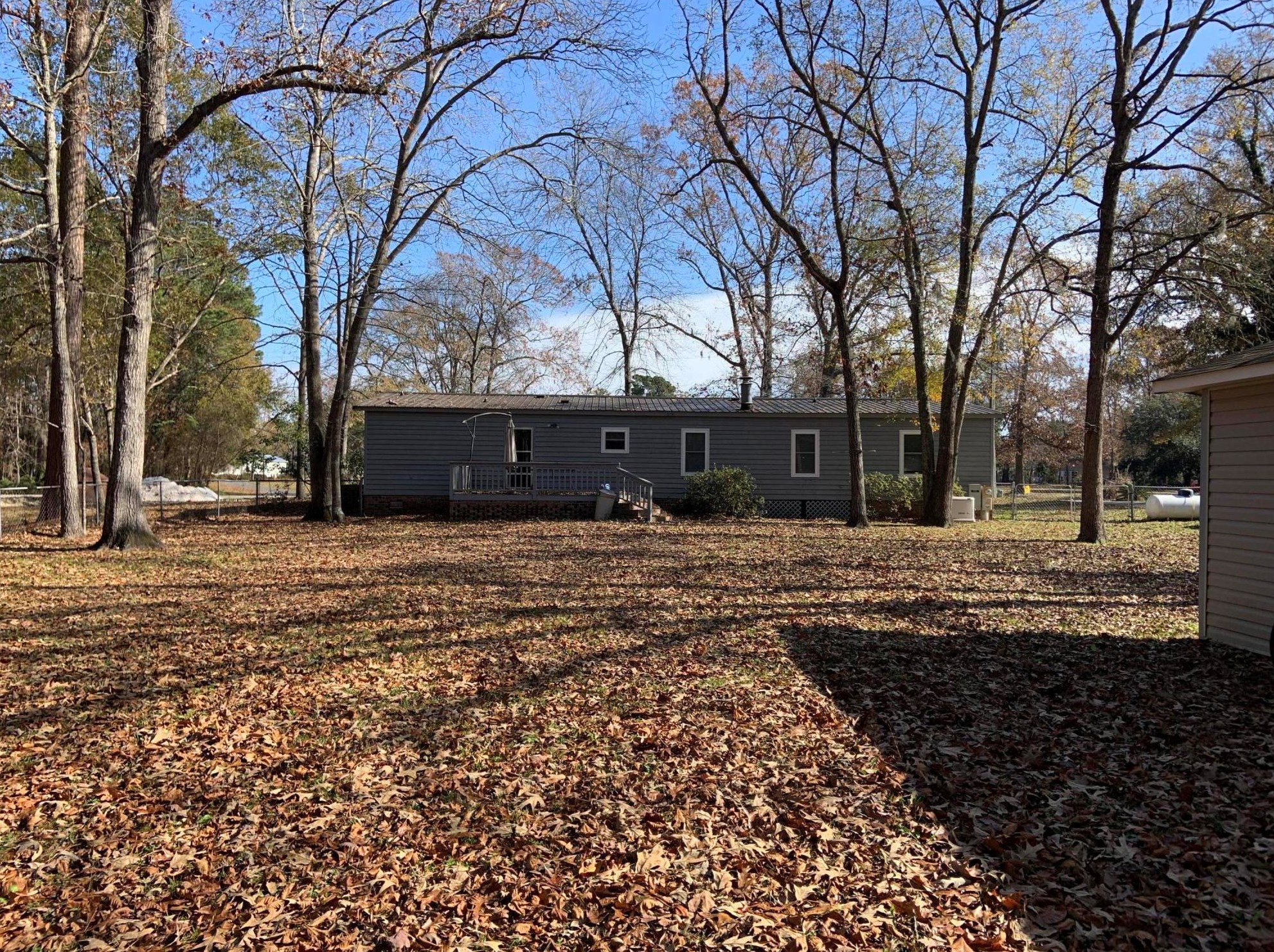 1095 Longpoint Rd, Cross, SC 29436