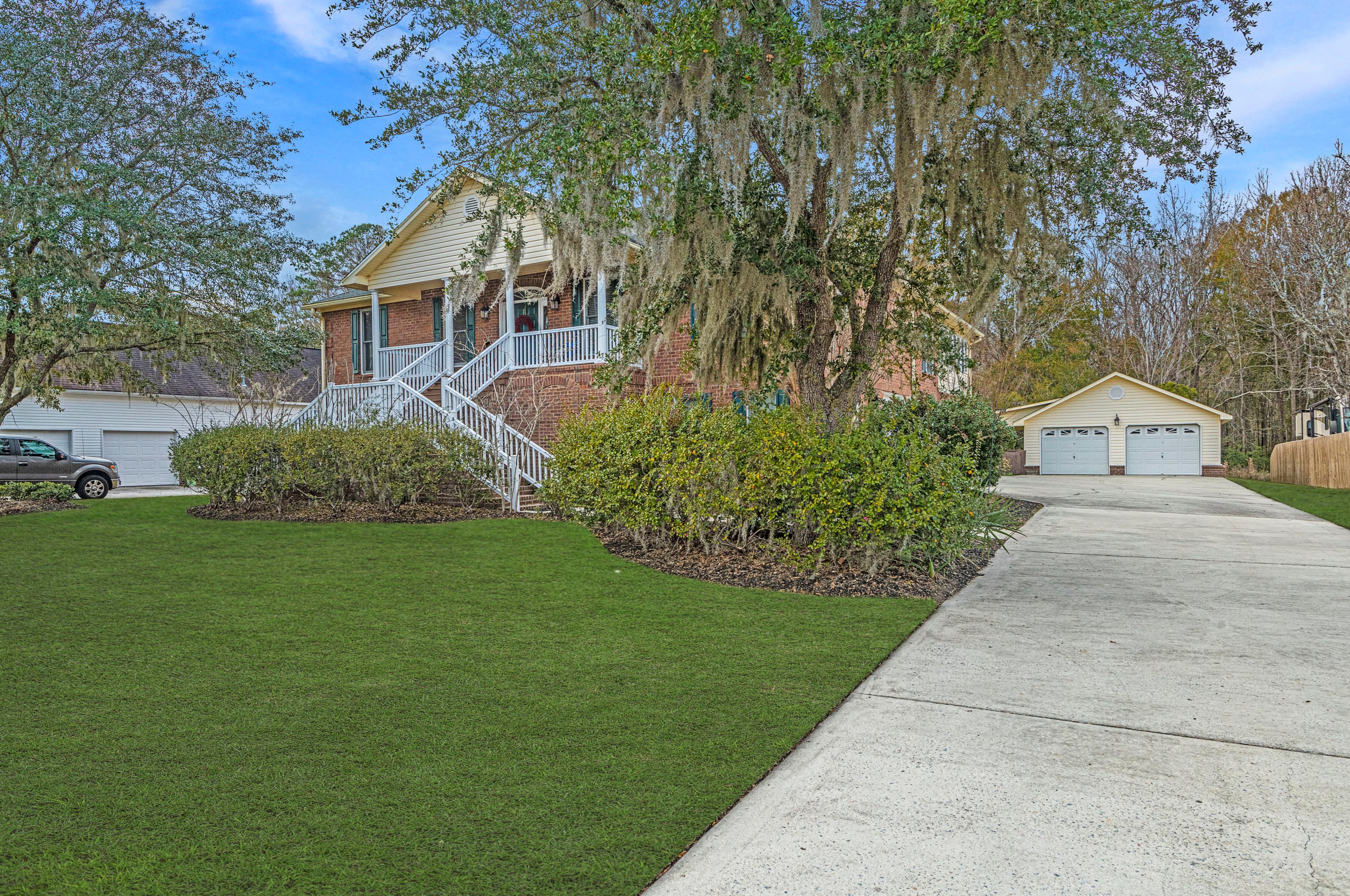 219 Burnham Ct, Charleston, SC 29414-6870