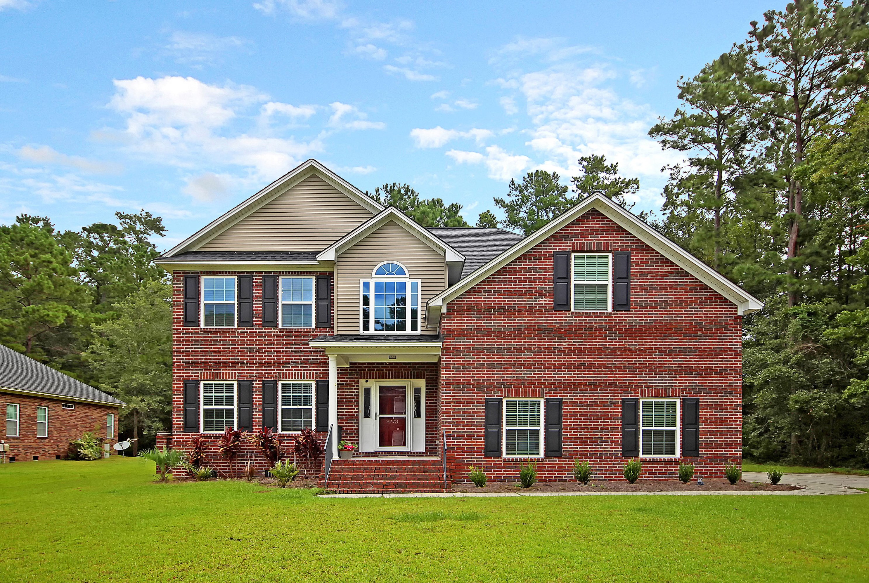 8773 Alexandria Dr, Charleston, SC 29420-7815