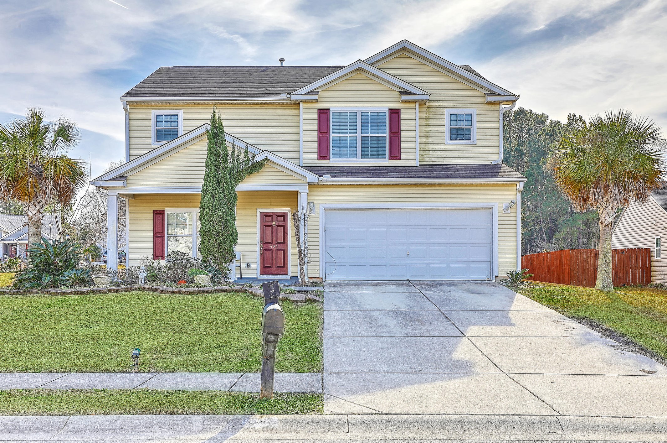 491 Dolphin Dr, Summerville, SC 29485-4185