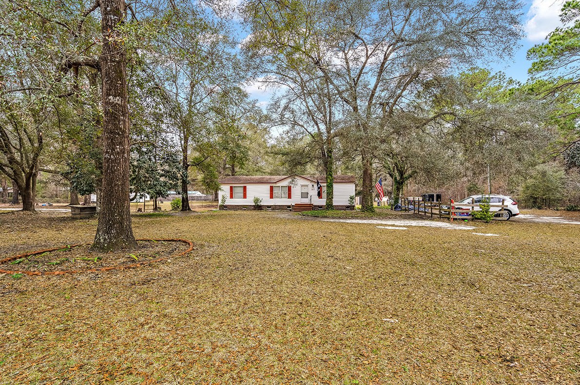 147 Sandpit Dr, Ridgeville, SC 29472
