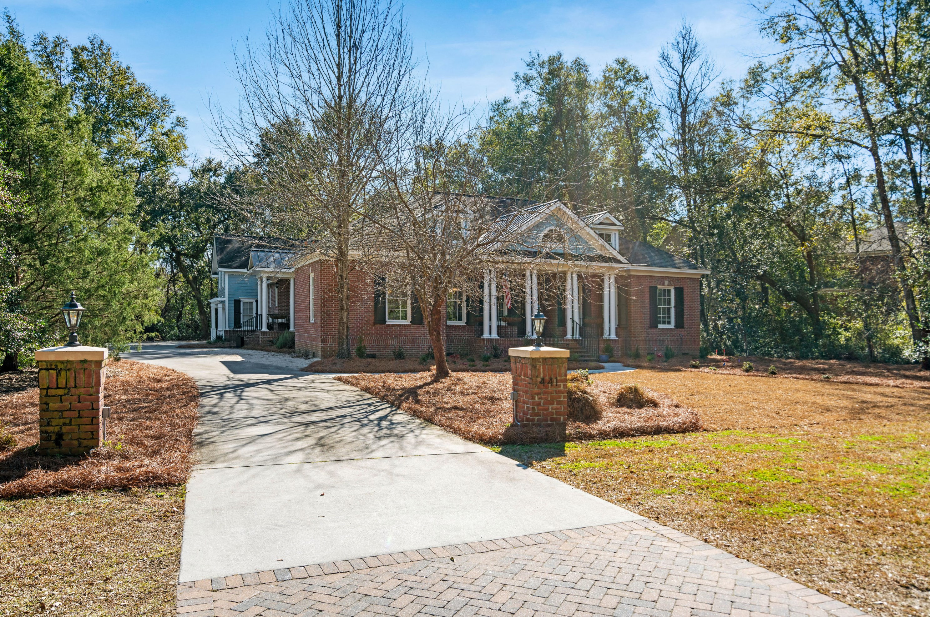 441 Elfes Field Ln, Charleston, SC 29492-8079
