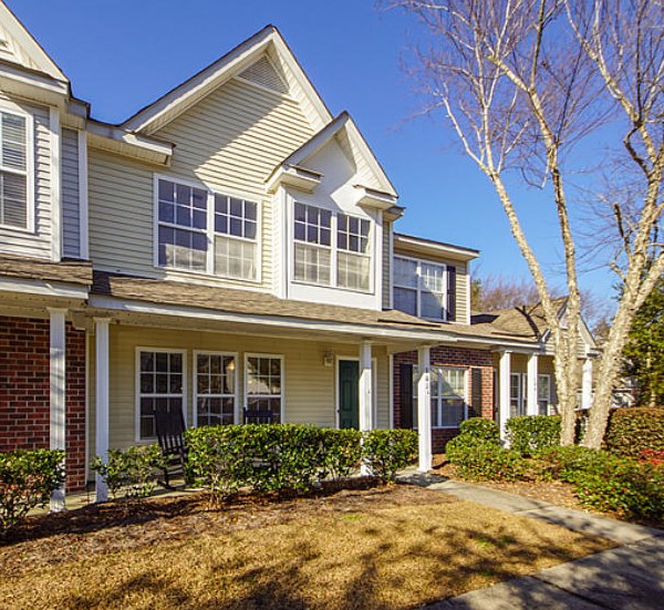 301 Elm Hall Cir, Summerville, SC 29483-8676