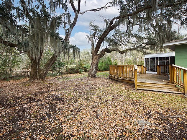 504 Carpenter St, Charleston, SC 29412-2707