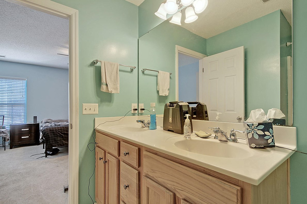 343 Briarbend Rd, Charleston SC  29445-7778 exterior