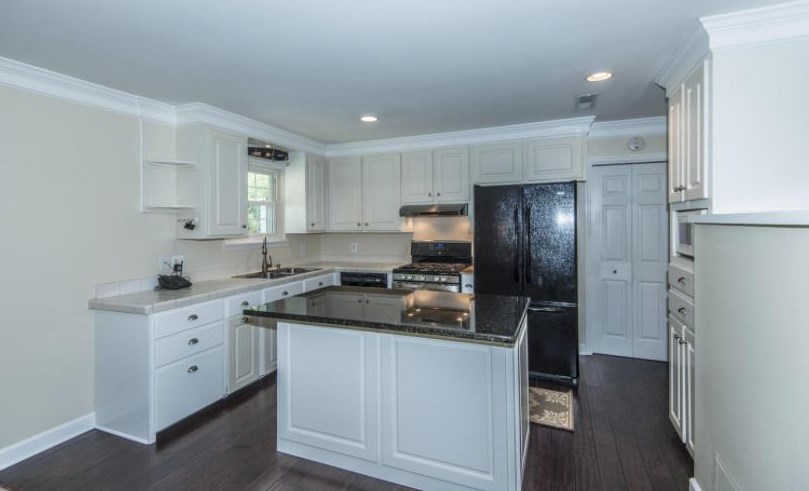 2026 Dogwood Rd, Charleston SC  29414-5906 exterior