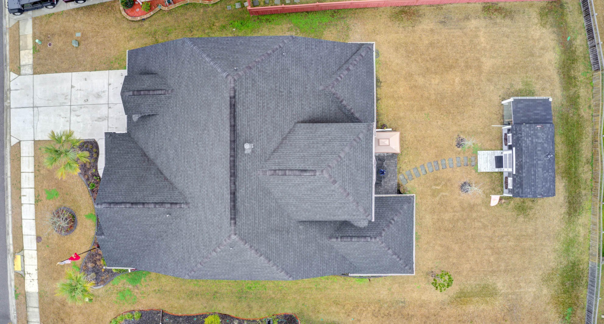 310 Fox Ridge Ln, Moncks Corner SC  29461-6719 exterior