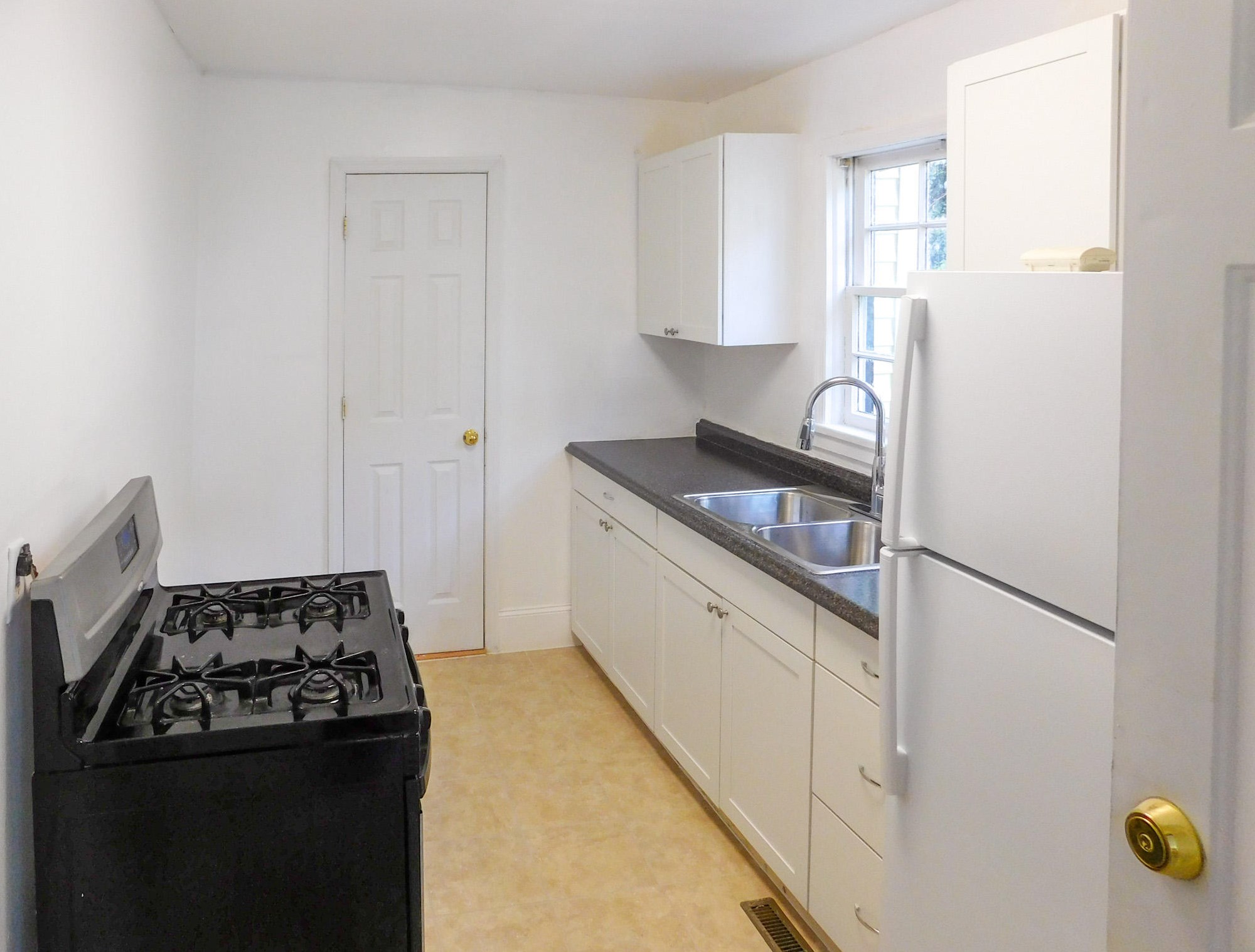 49 South St Apt A, Charleston, SC
