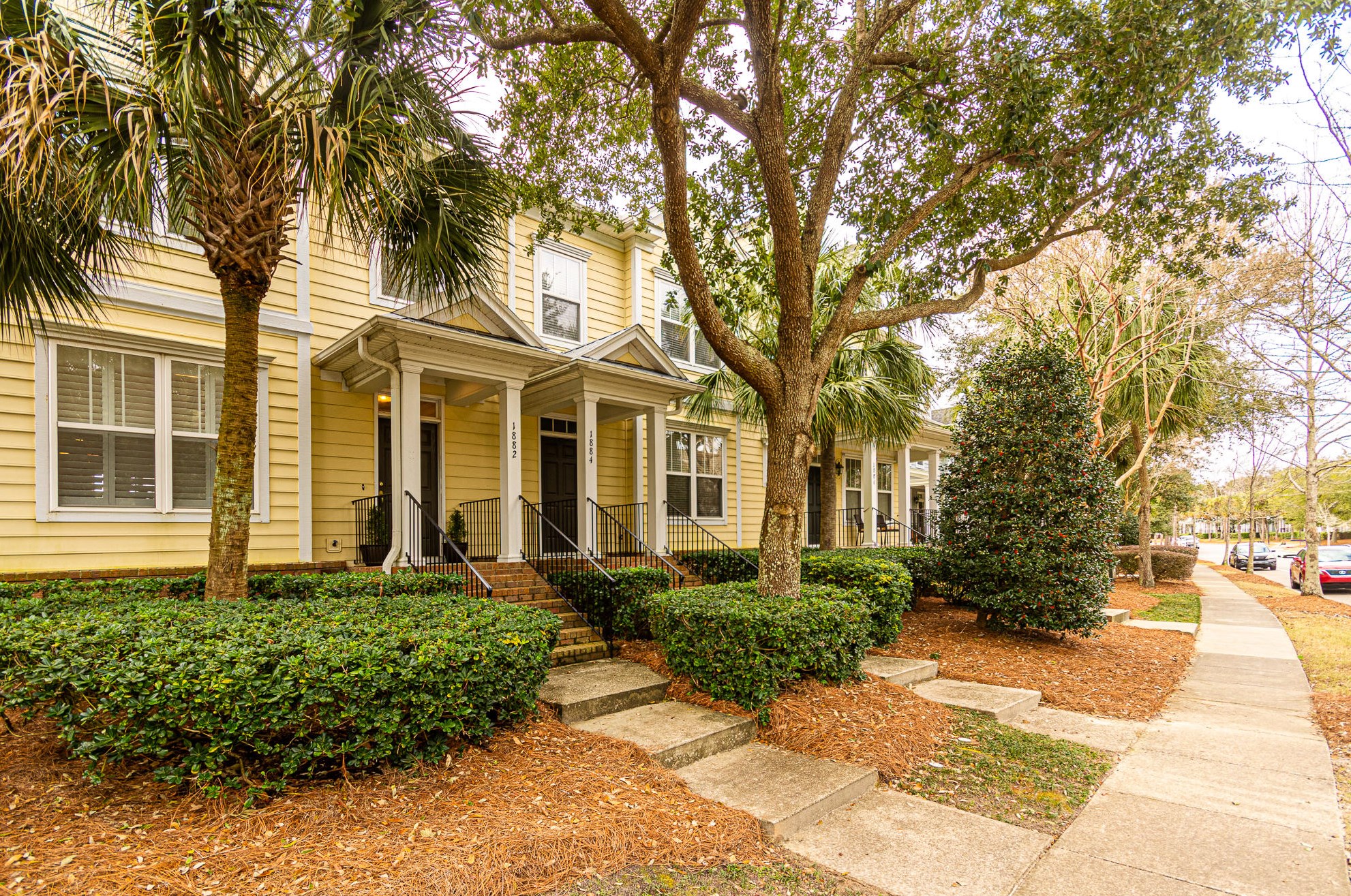 1882 Pierce St, Charleston, SC 29492-8086