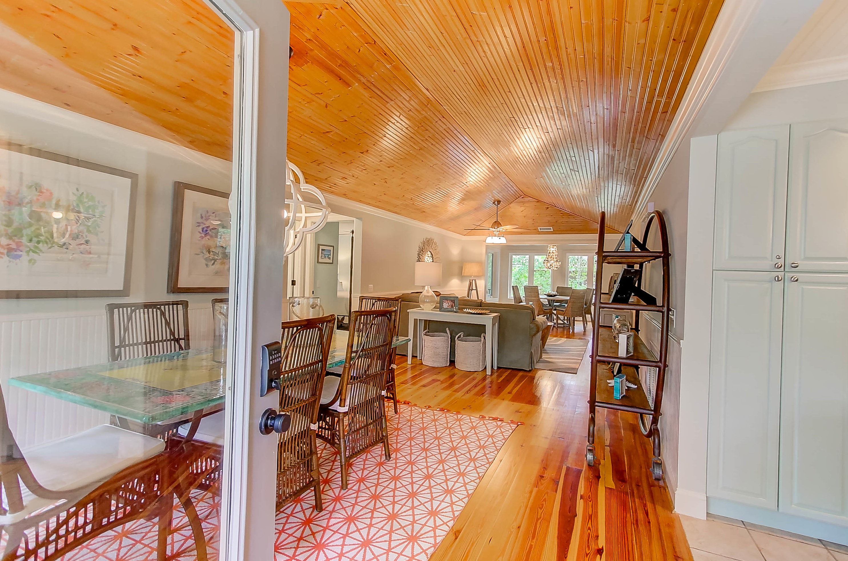 29 Twin Oaks Ln, Isle of Palms, SC 29451