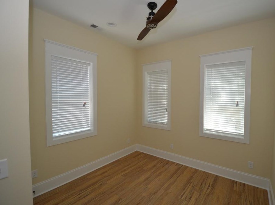 115 Nassau St, Charleston SC  29403-4803 exterior
