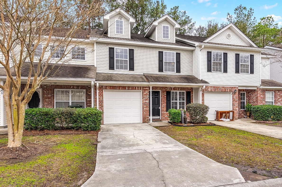 237 Jackson St, Charleston, SC 29445-4701